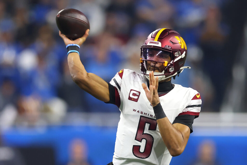 Jayden Daniels enters exclusive list of rookie QBs with playoff wins