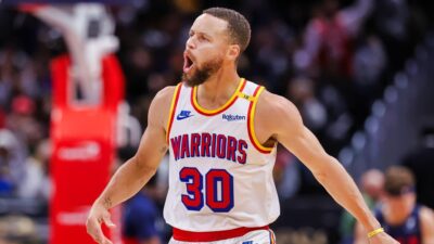 Stephen Curry will play against the Wizards