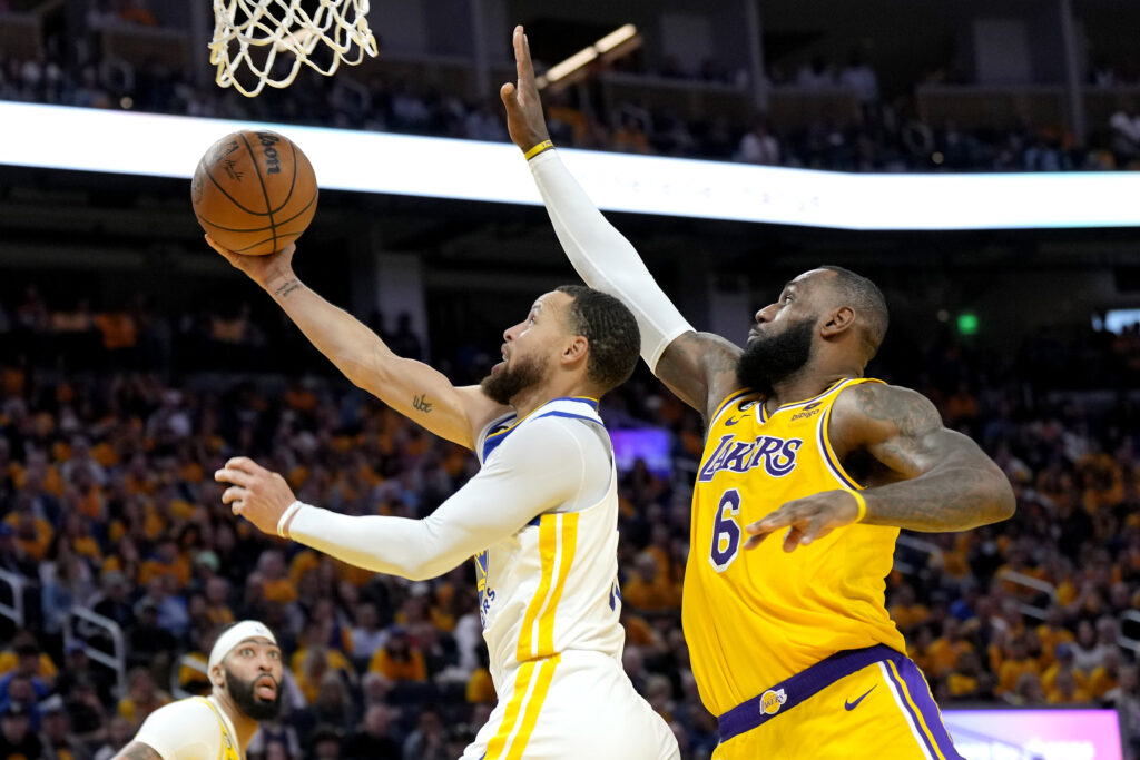 Golden State Warriors vs. Los Angeles Lakers game overview