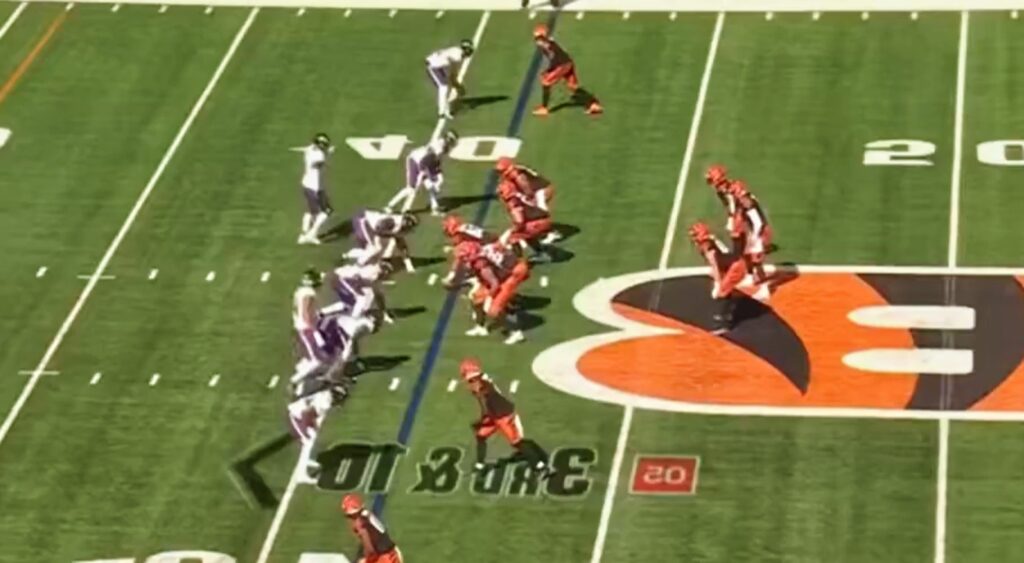 Joe Burrow running a play vs. Cincinnati Bengals.