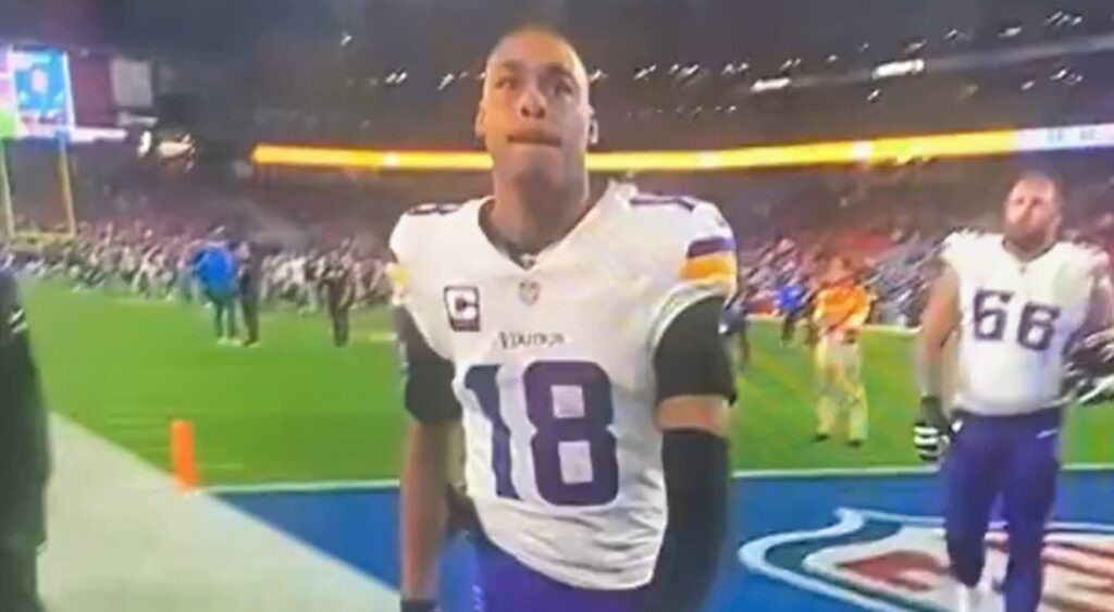 Justin Jefferson walking off the field.