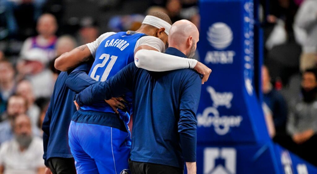 Daniel Gafford was forced to leave the Mavs vs. Kings game