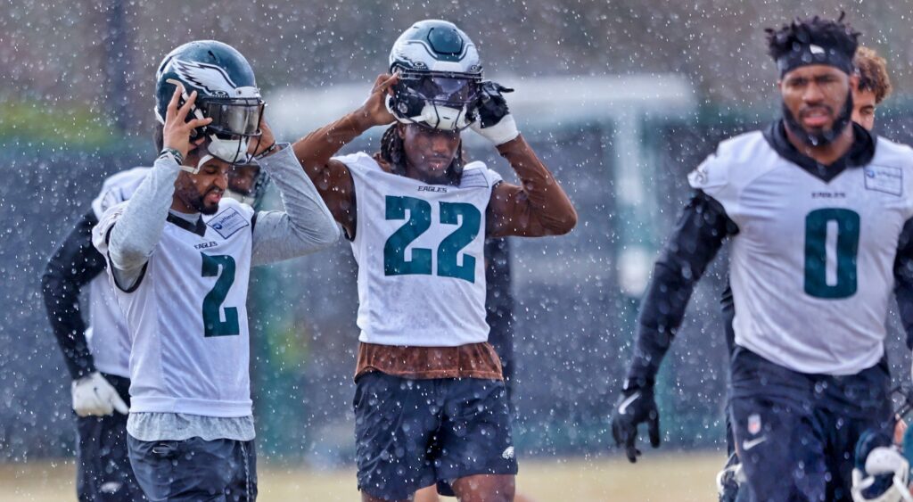 Philadelphia Eagles players in the rain