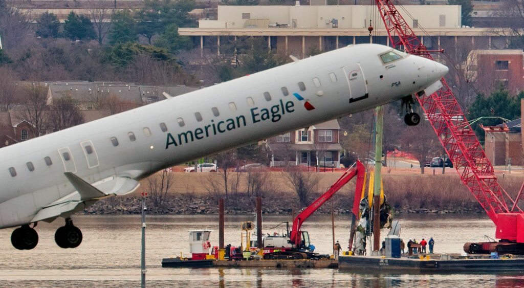 American Airlines Flight 5342