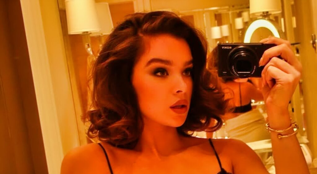 Josh Allen’s Fiancée Hailee Steinfeld Going Viral On IG After Posting Photo Wearing Nothing But Her Bra /d - News