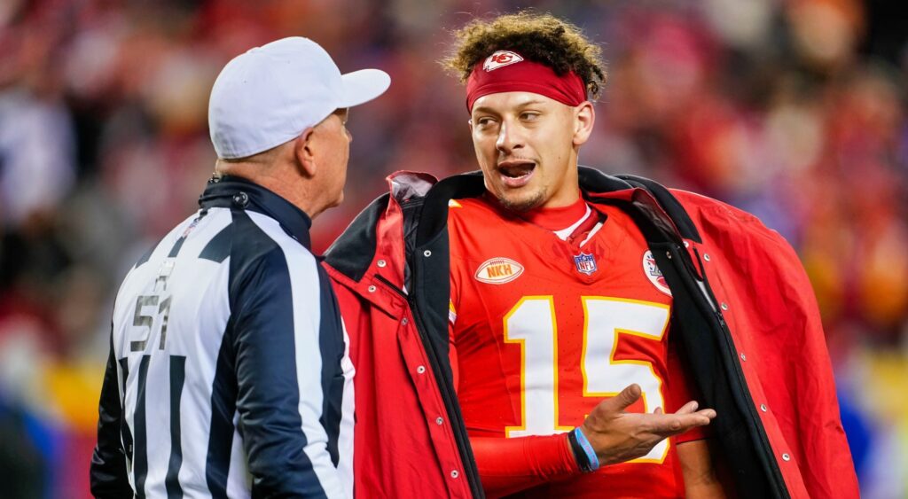 Carl Cheffers talking to Kansas City Chiefs quarterback Patrick Mahomes.