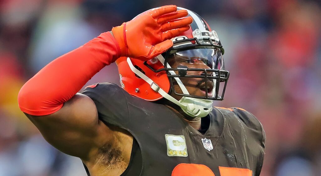 Myles Garrett saluting during game