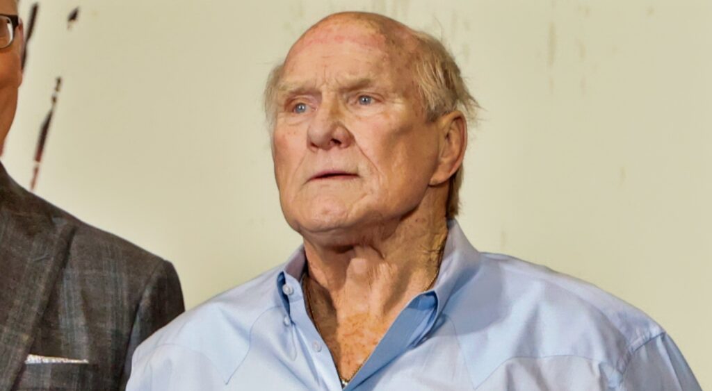 Terry Bradshaw posing